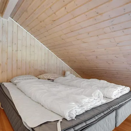 Arold - 800m From The Sea In Djursland And Mols By Interhome Hébergement de vacances Glesborg