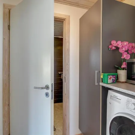 Arold - 800m From The Sea In Djursland And Mols By Interhome Casa de Férias Glesborg