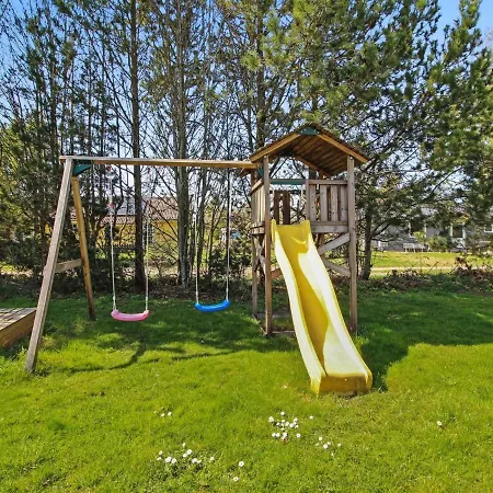 Casa de Férias Arold - 800m From The Sea In Djursland And Mols By Interhome